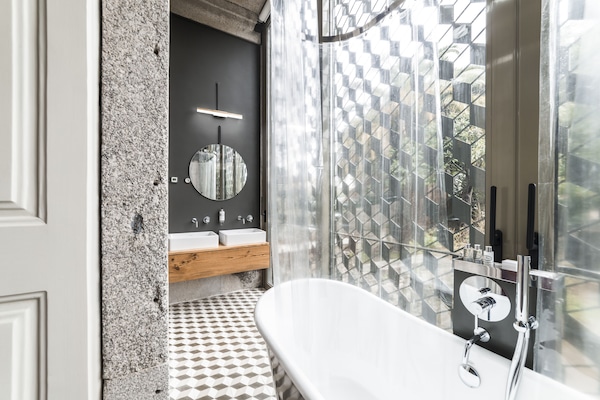 Bañera profunda