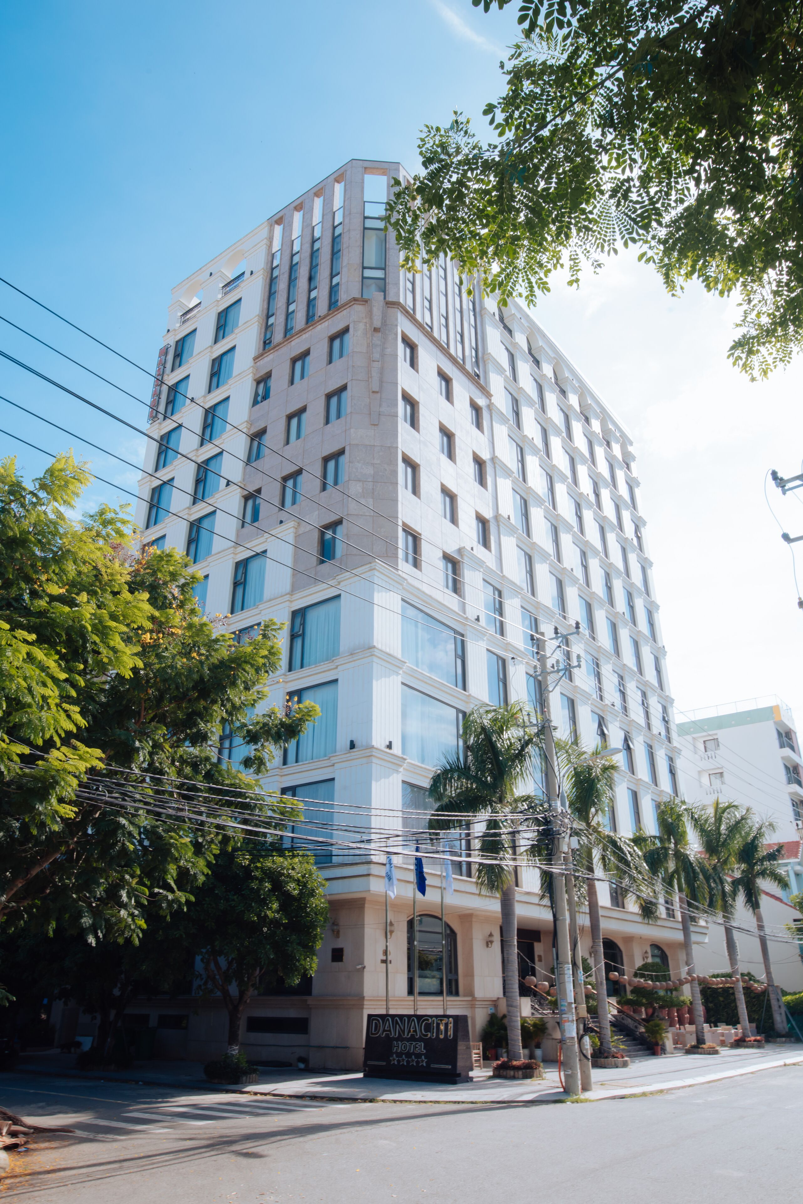 Mặt tiền nơi lưu trú
