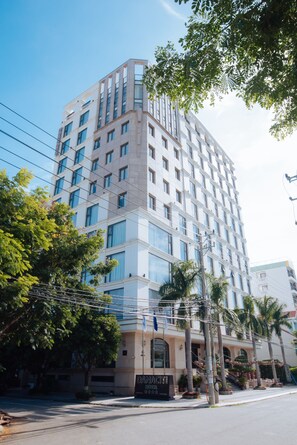 Front of property - Danaciti Hotel (Da Nang)