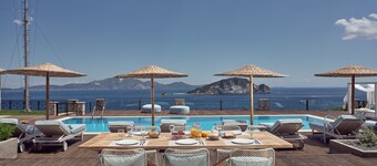Serenus Luxury Villa