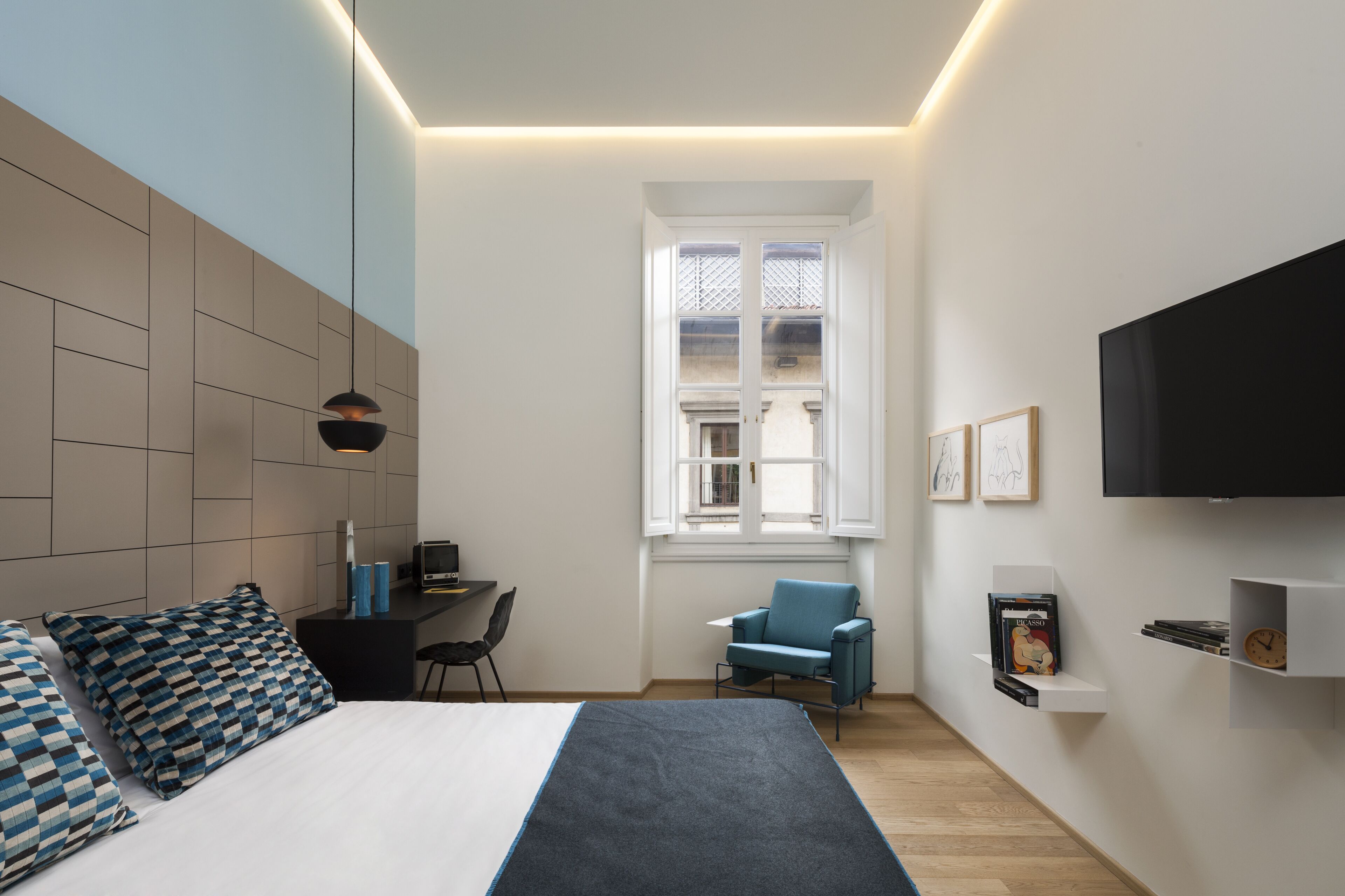 superior room | 1 bedroom, egyptian cotton sheets, premium bedding, minibar