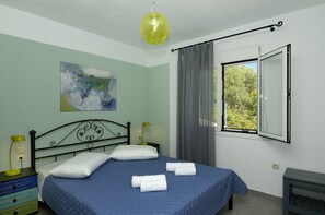 Mökki | 1 makuuhuone, tallelokero huoneessa, silitysrauta/-lauta