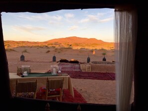 Dinner served, Moroccan cuisine - Kam Kam Dunes (Rissani)