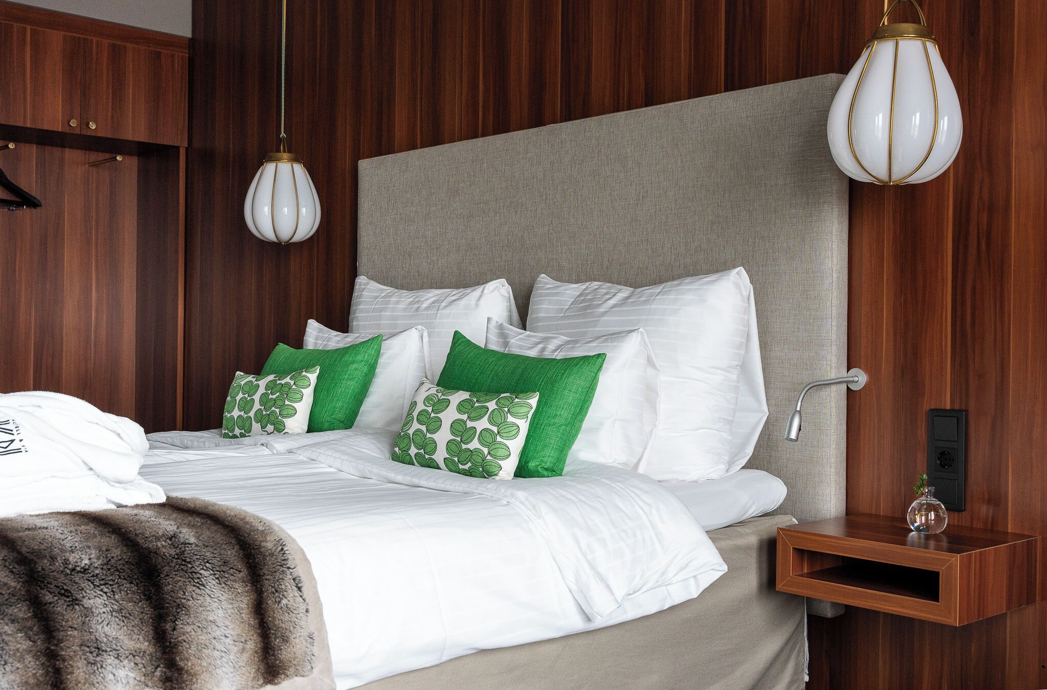 suite (spring) | 1 bedroom, minibar, in-room safe, desk