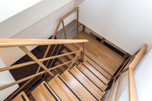 Ropa de cama de alta calidad y minibar 
