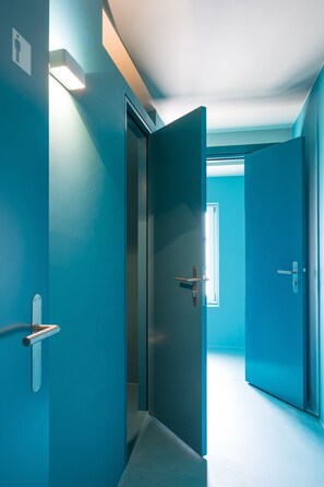 Douche, serviettes fournies