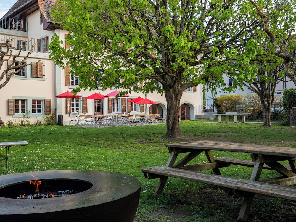 Auberge de jeunesse d'Avenches by null