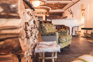 Lounge - Posthotel Valbella - Berge, Spa & Wir (Vaz-Obervaz)