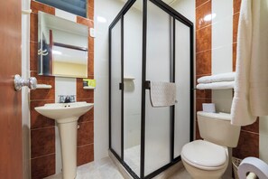 Suihku, pyyhkeet, saippua, sampoo