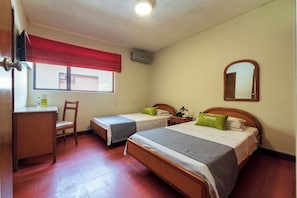 Literie de qualité supérieure, surmatelas, décoration personnalisée