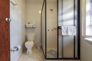 Bathroom - Hotel El Principe (Bucaramanga)