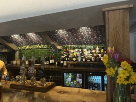 酒吧（店内）