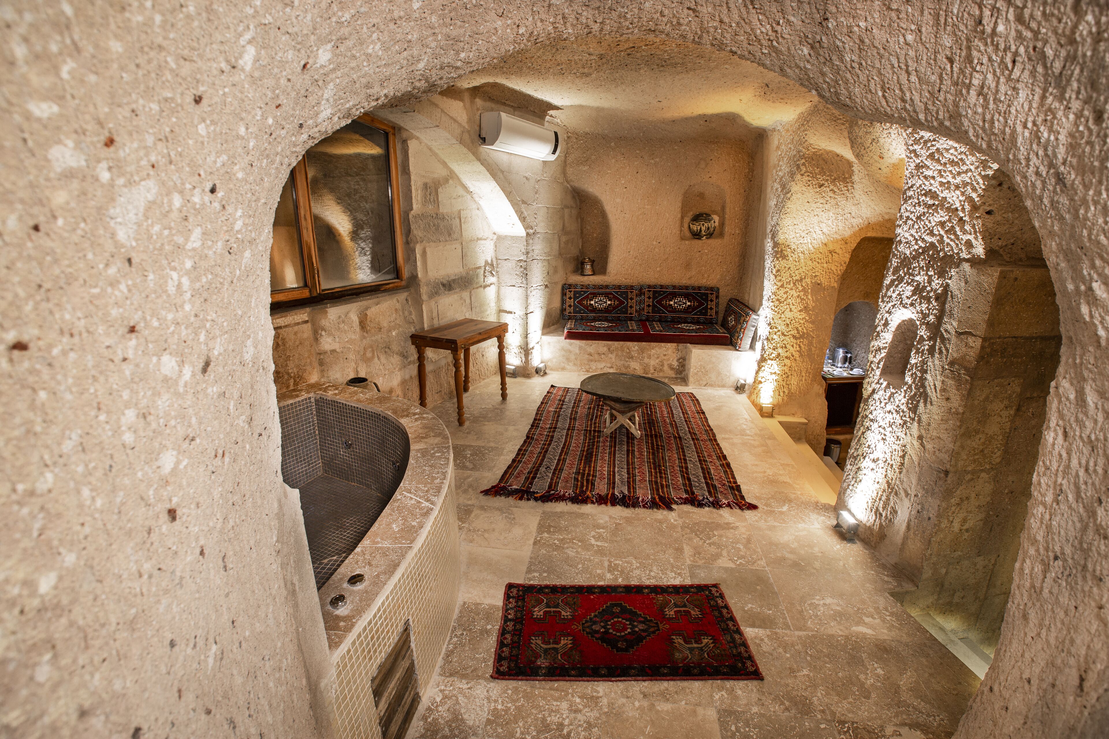 superior cave suite  | 1 bedroom, premium bedding, down duvets, minibar