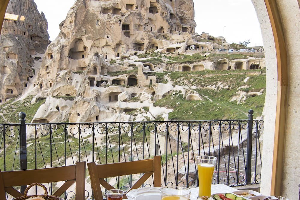 Caldera Hotel