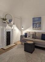 Apartment, Ensuite (The Retreat) | Lounge