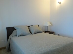 Apartment, 2 Queen Beds, Kitchen, Partial Ocean View | 1 bedroom, free cots/infant beds, free WiFi - Beleza Pura Apartments at Darkwood (Valley Church)