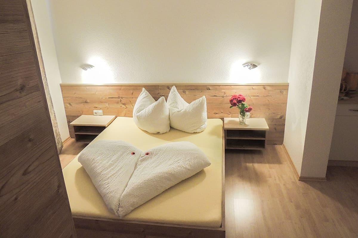 Comfort Condo, 1 Bedroom, Mountain View, Garden Area (Top 1)