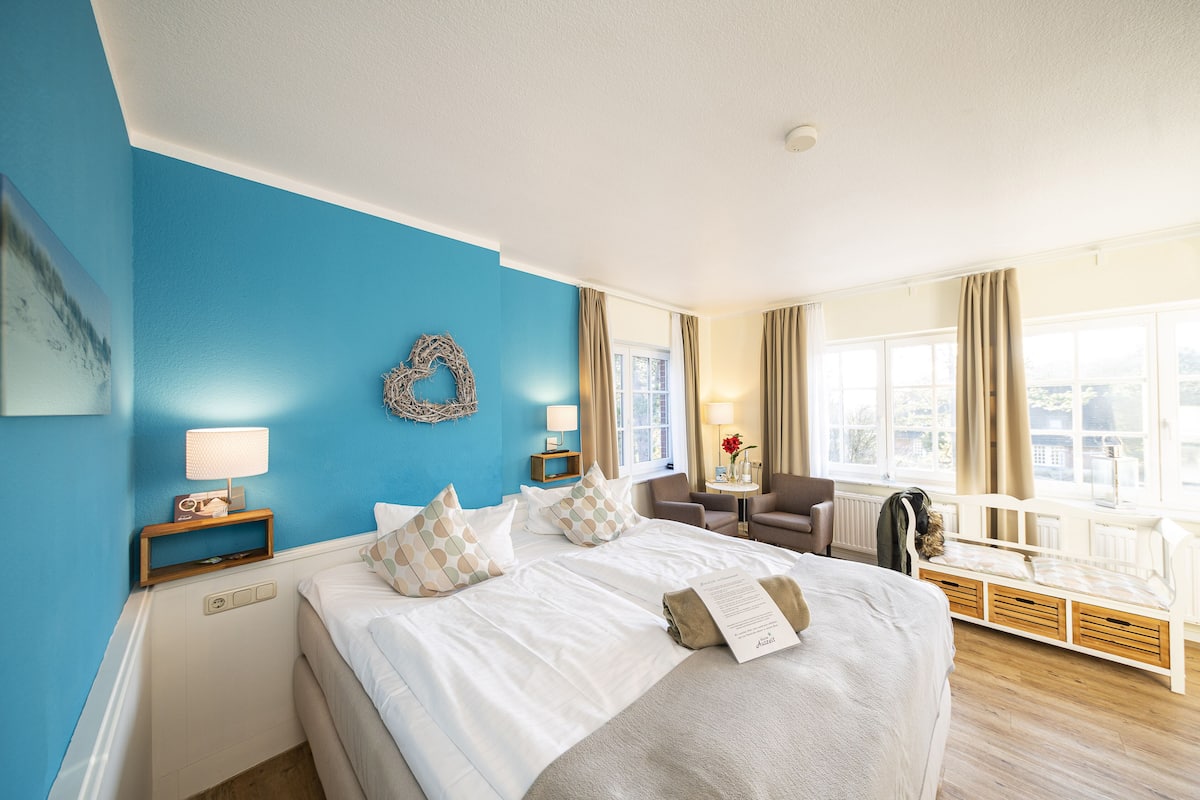 Grand-Doppelzimmer | Hochwertige Bettwaren, kostenloses WLAN, Bettwäsche