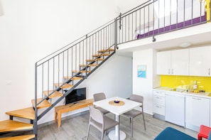 Apartment (Gallery 2Bedroom Apt,Balcony,Sea View) | Private kitchen | Fridge, stovetop, electric kettle, toaster - Apartments Villa Lukas (Konavle)