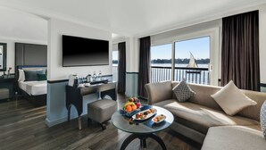 Suite – deluxe, 1 dobbeltseng | Minibar og wi-fi (inkludert)