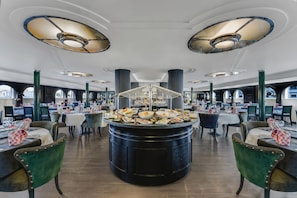 Free daily buffet breakfast - Mövenpick MS Hamees (Luxor)