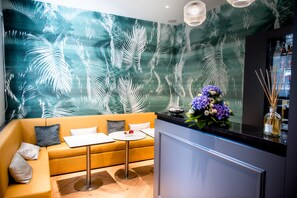 Bar (on property) - Boutique Centrale Palace Hotel (Rome)