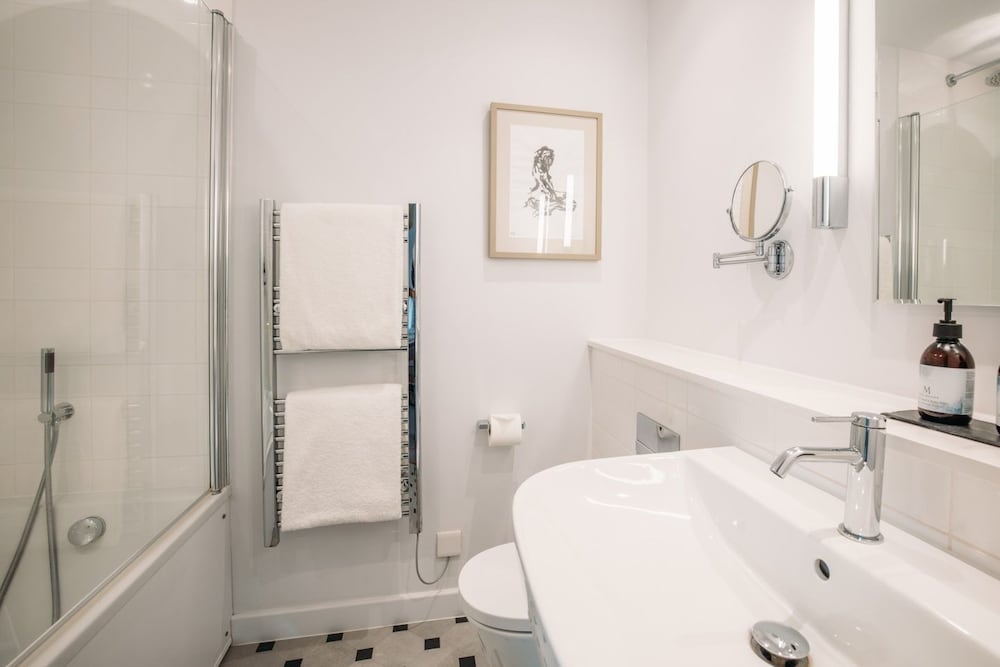 Hotel Meudon by null