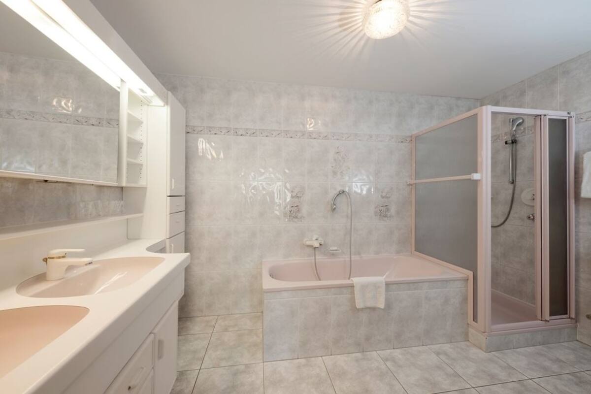 family room, 2 bedrooms, garden view, garden area | bathroom | free toiletries, towels