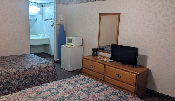 高級寢具、書桌、熨斗/熨衫板、床單