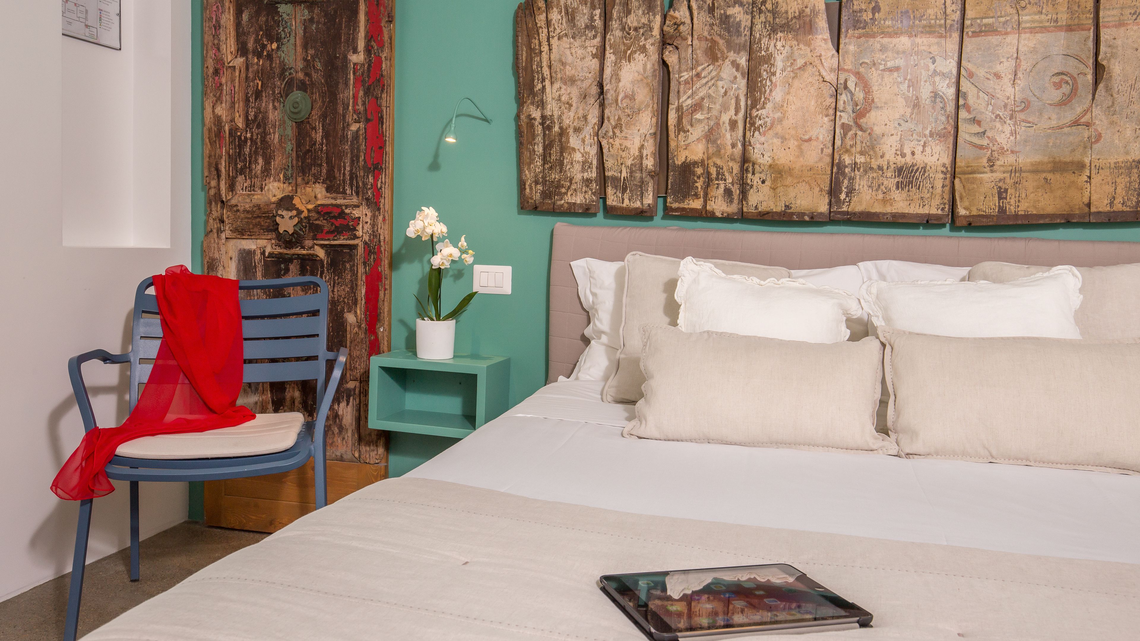 double room, garden view | in-room safe, individually decorated, individually furnished