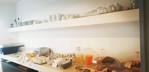 Tägliches inbegriffenes Frühstücksbuffet