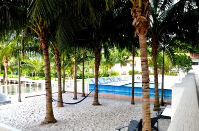Riviera Luxury Living at River Oaks Marina and Tower