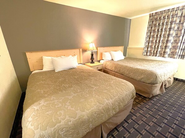 Standard Room, 2 Queen Beds, Non Smoking | Desk, laptop workspace, iron/ironing board, free WiFi - FairBridge Inn - Coeur d'Alene (Coeur d'Alene)