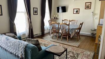 Traditional Apartment, 1 Bedroom, Kitchen, City View (Second Floor Walk Up) | Egyptian cotton sheets, premium bedding, memory-foam beds, in-room safe