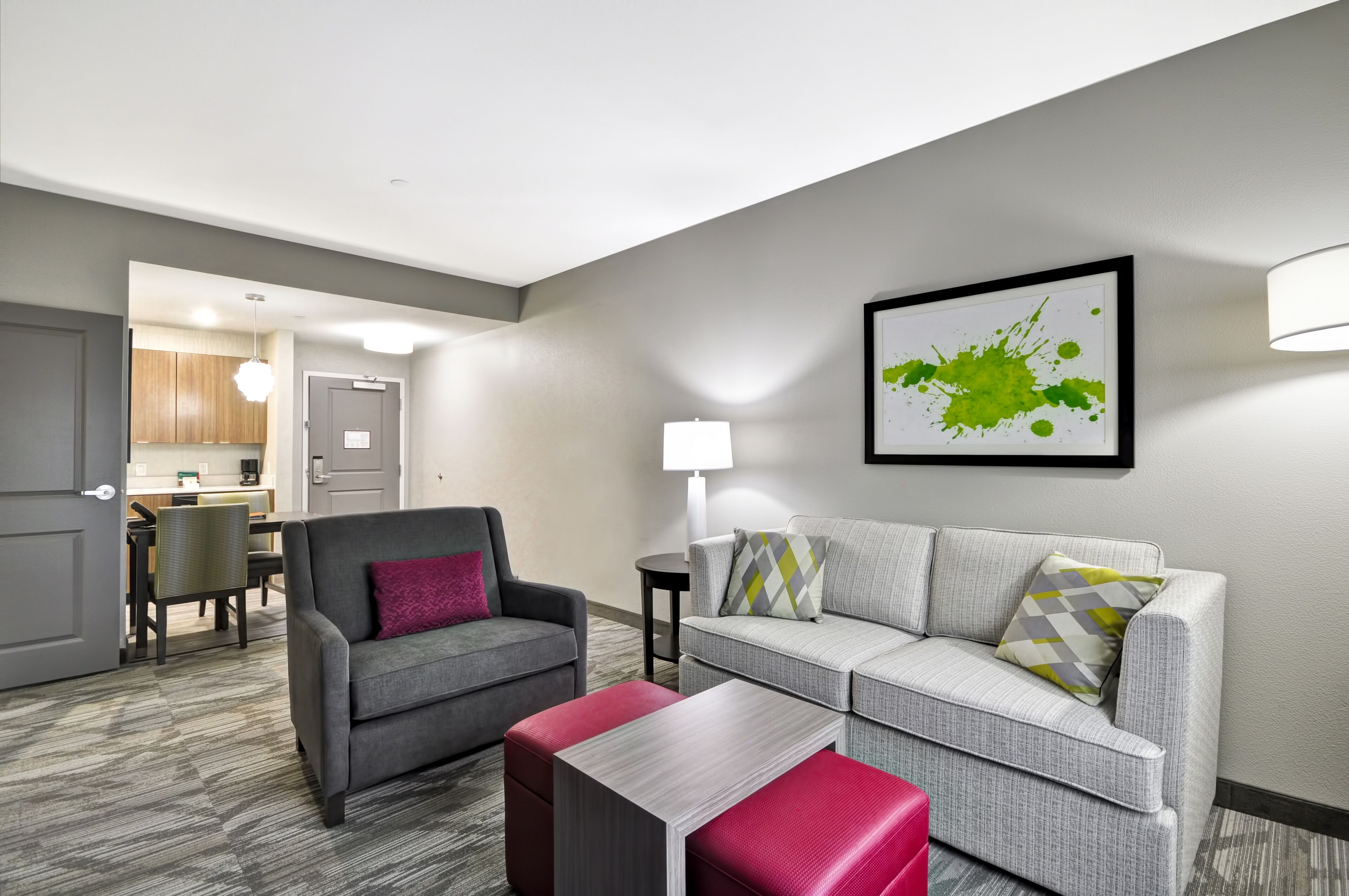 32-inch lcd tv with cable channels, tv, mp3 dock