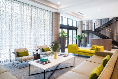 Hampton Inn Suites Miami Wynwood Design District - Image 27