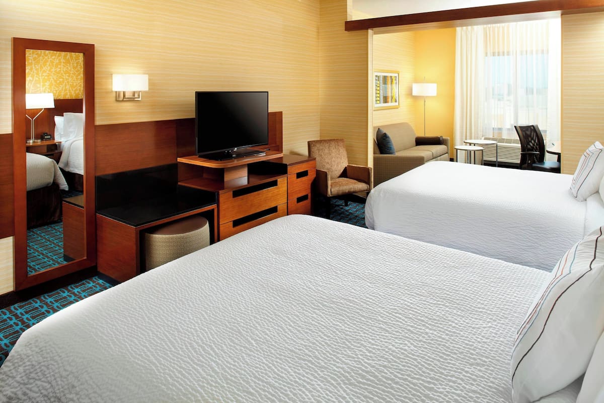 Premium bedding, down duvets, pillow-top beds, desk