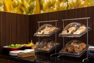 Free daily full breakfast