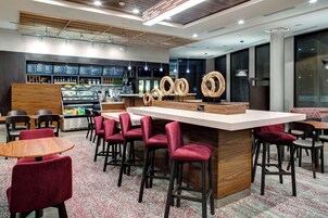 Breakfast and dinner served, American cuisine