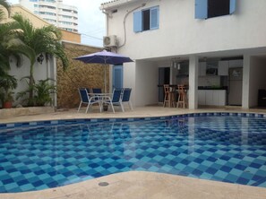 Utomhuspool