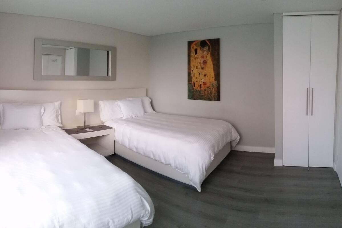 Twin Room | Iron/ironing board, free WiFi
