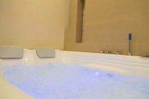 Minibar, desk, iron/ironing board, free WiFi