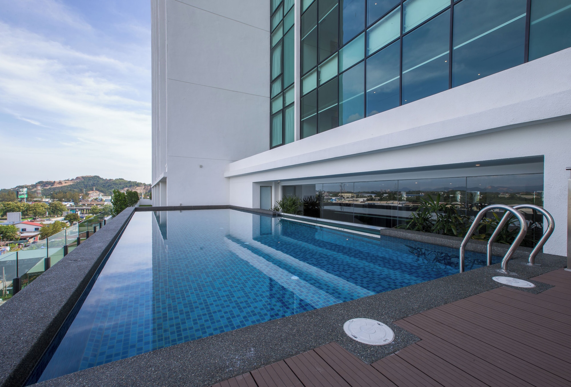 4 Star Hotels