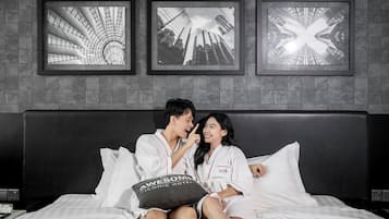 Premier Room | 1 bedroom, free minibar, in-room safe, desk