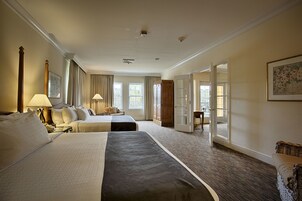 华丽套房, 2 张大床 | 特色家居、熨斗/熨衣板、WiFi、床单