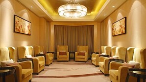 Unclassified image, 4 of 31, button - C Kong International Hotel (Beijing)