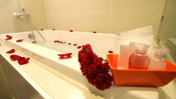Luxury | Bathroom | Free toiletries, hair dryer, towels