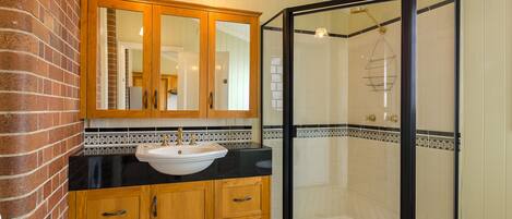 The Apartment, Private Bathroom | Bathroom | Free toiletries, towels, soap, shampoo