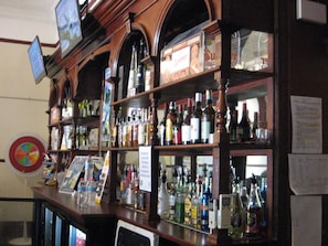 2 bars/lounges - Criterion Hotel Warwick (Warwick)