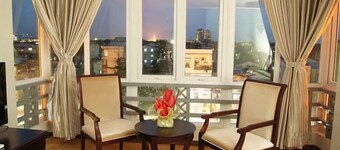 Green Leaf Hotel